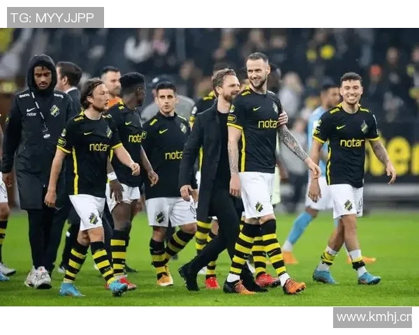 天狼星与哈尔姆斯塔德的激烈对决揭示足球战术与团队合作的重要性